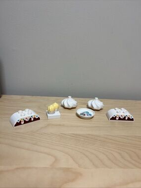 LEGO DUPLO White Pastry & Dessert Food Pieces, x6